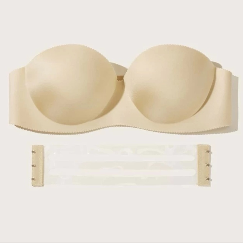 5/$20🌱Strapless bra with 2pack bra strap